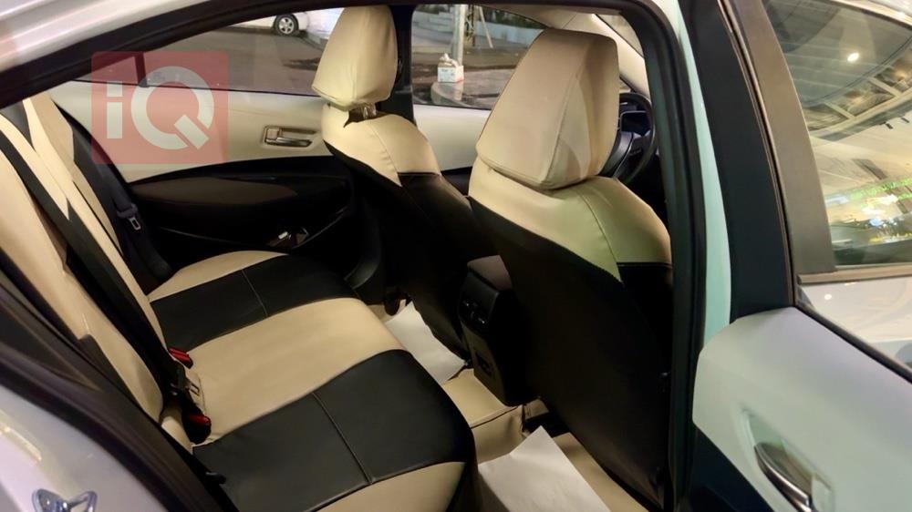 تۆیۆتا کۆرۆلا